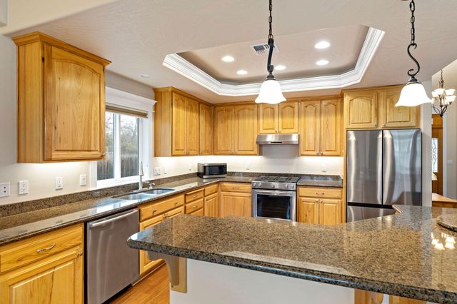 2084 SW Ford Street, Grants Pass, OR 97526