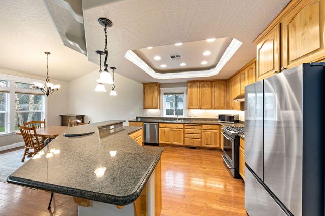 2084 SW Ford Street, Grants Pass, OR 97526