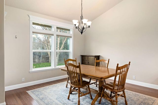 2084 SW Ford Street, Grants Pass, OR 97526