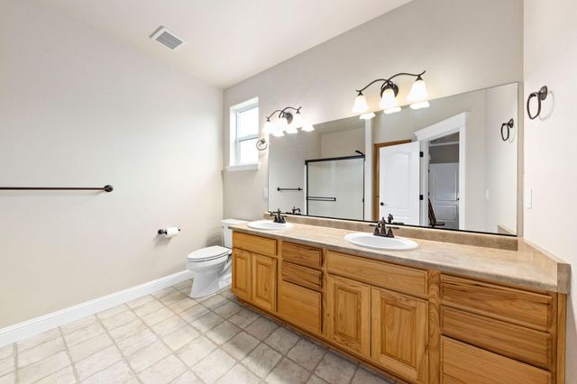 2084 SW Ford Street, Grants Pass, OR 97526