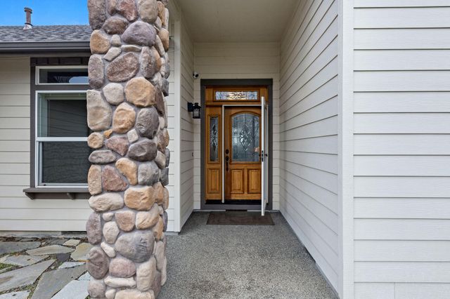 2084 SW Ford Street, Grants Pass, OR 97526