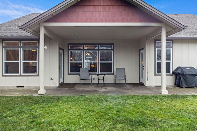 2084 SW Ford Street, Grants Pass, OR 97526