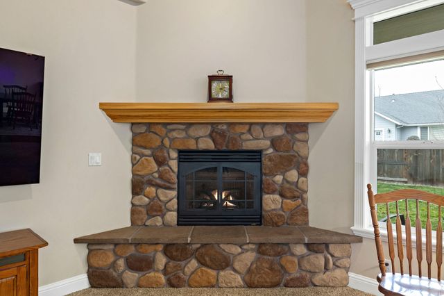 2084 SW Ford Street, Grants Pass, OR 97526