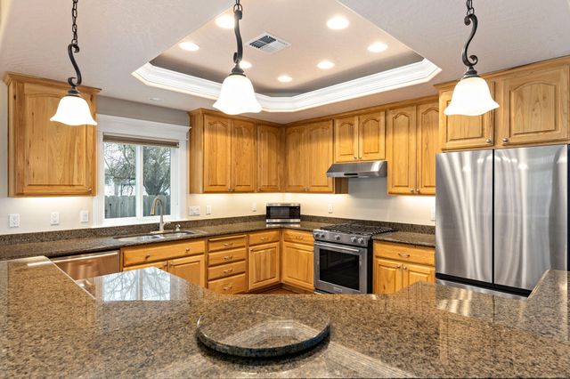 2084 SW Ford Street, Grants Pass, OR 97526