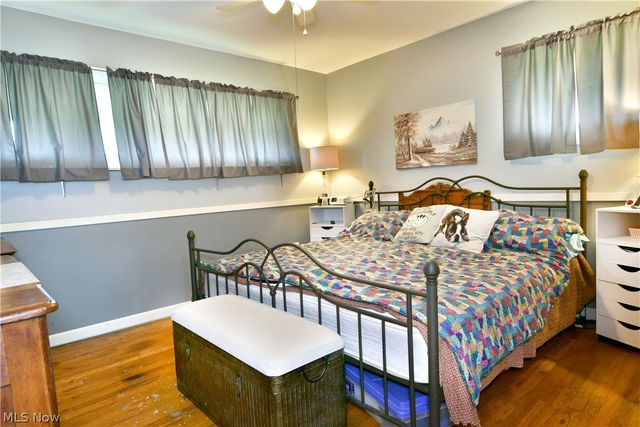 2130 Parkman Road NW, Warren, OH 44485