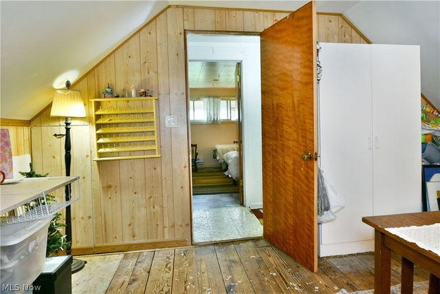 2130 Parkman Road NW, Warren, OH 44485