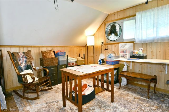 2130 Parkman Road NW, Warren, OH 44485