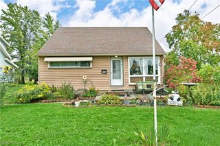2130 Parkman Road NW, Warren, OH 44485