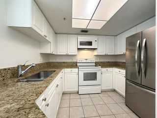300 Crestwood Court N 302, Royal Palm Beach, FL 33411