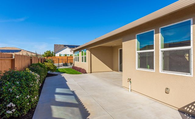 124 Basile Ct, Lincoln, CA 95648
