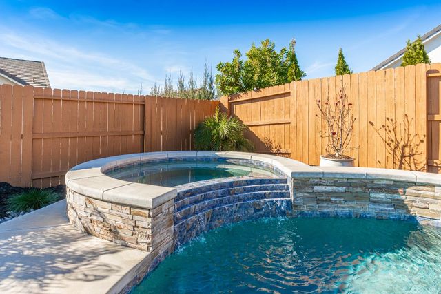 124 Basile Ct, Lincoln, CA 95648