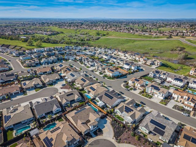 124 Basile Ct, Lincoln, CA 95648