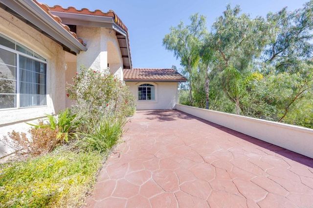 7635 Little Creek Road, San Marcos, CA 92078