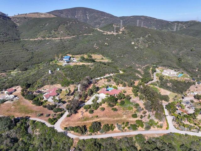7635 Little Creek Road, San Marcos, CA 92078