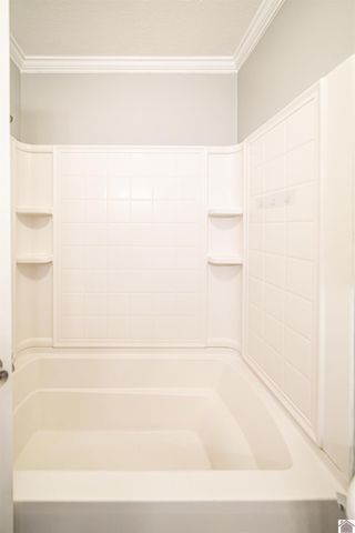 442 Whispering Oaks Loop, Mayfield, KY 42066