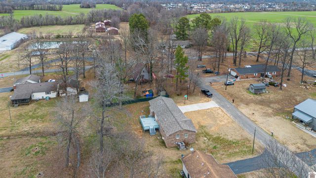 442 Whispering Oaks Loop, Mayfield, KY 42066