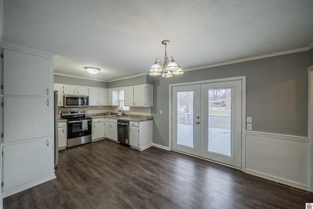 442 Whispering Oaks Loop, Mayfield, KY 42066