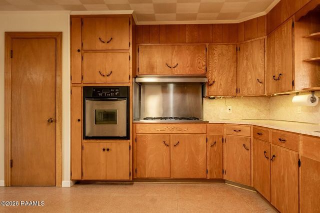 118 S Demanade Boulevard, Lafayette, LA 70503