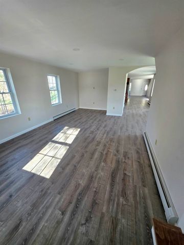 26 Mechanic Street, Winchester, NH 03470