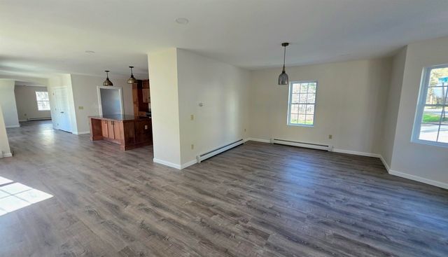 26 Mechanic Street, Winchester, NH 03470