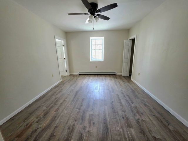 26 Mechanic Street, Winchester, NH 03470