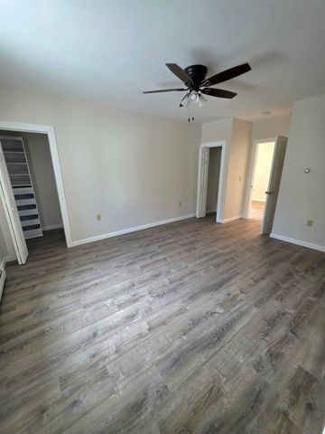 26 Mechanic Street, Winchester, NH 03470