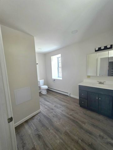 26 Mechanic Street, Winchester, NH 03470