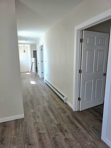 26 Mechanic Street, Winchester, NH 03470
