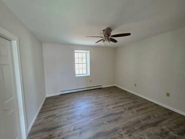 26 Mechanic Street, Winchester, NH 03470