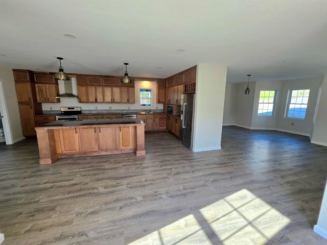 26 Mechanic Street, Winchester, NH 03470