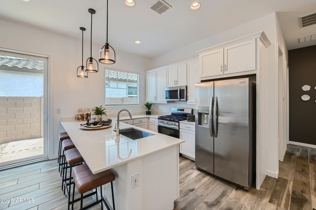 23128 E ROUNDUP Way, Queen Creek, AZ 85142