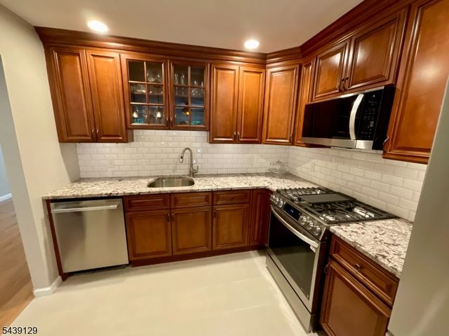 84 Stockton Ct, Parsippany-troy Hills Twp., NJ 07950