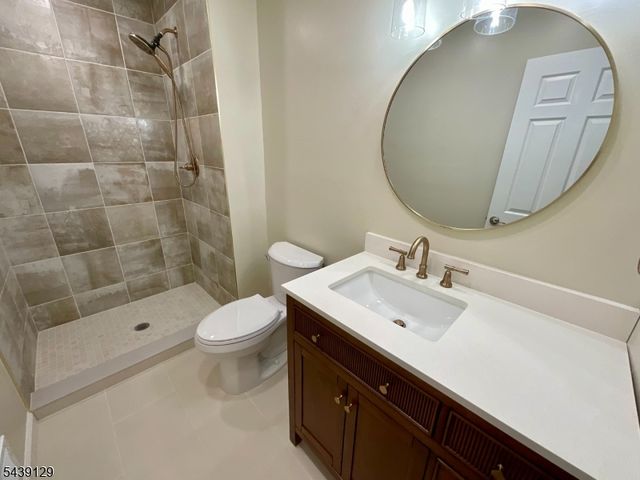 84 Stockton Ct, Parsippany-troy Hills Twp., NJ 07950