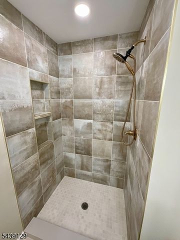 84 Stockton Ct, Parsippany-troy Hills Twp., NJ 07950