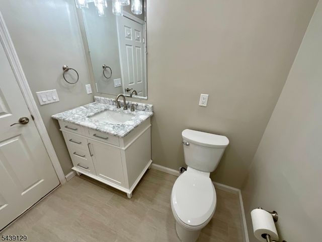 84 Stockton Ct, Parsippany-troy Hills Twp., NJ 07950