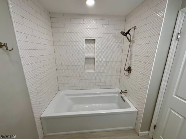 84 Stockton Ct, Parsippany-troy Hills Twp., NJ 07950