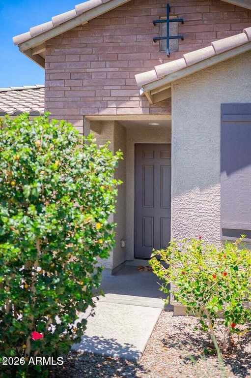 14344 W DESERT HOLLOW Drive, Surprise, AZ 85387 — photo 2