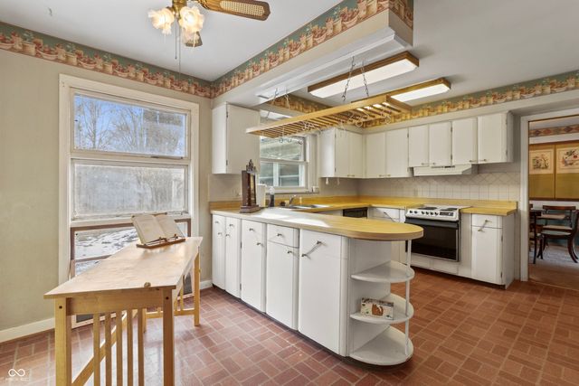 8743 Washington Blvd E Drive, Indianapolis, IN 46240