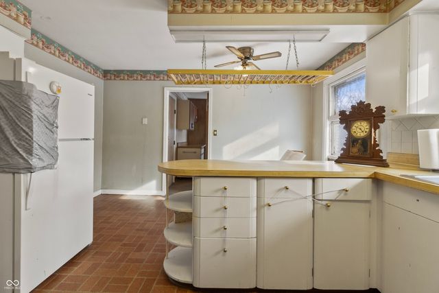 8743 Washington Blvd E Drive, Indianapolis, IN 46240