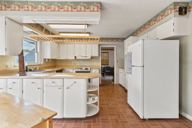 8743 Washington Blvd E Drive, Indianapolis, IN 46240