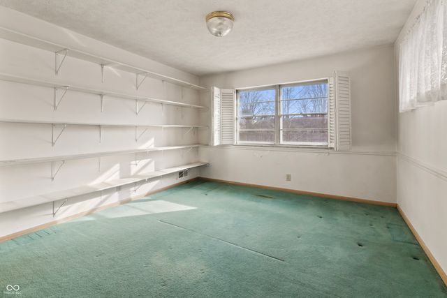 8743 Washington Blvd E Drive, Indianapolis, IN 46240