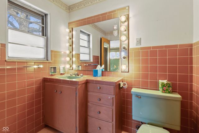 8743 Washington Blvd E Drive, Indianapolis, IN 46240