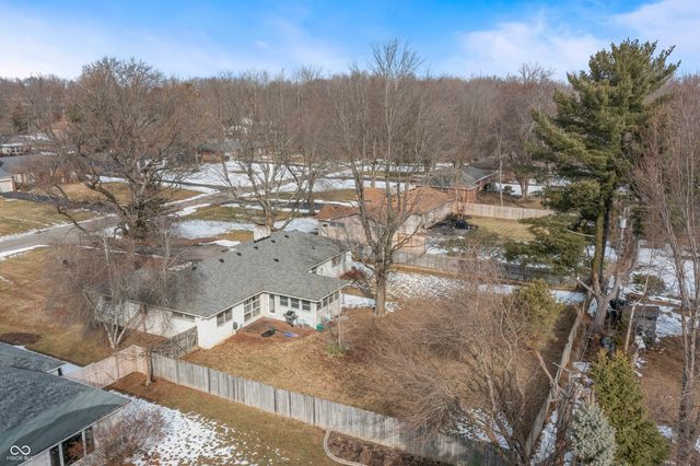 8743 Washington Blvd E Drive, Indianapolis, IN 46240