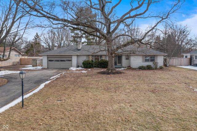 8743 Washington Blvd E Drive, Indianapolis, IN 46240