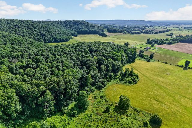 0 Moore Cove Rd, Quebeck, TN 38579