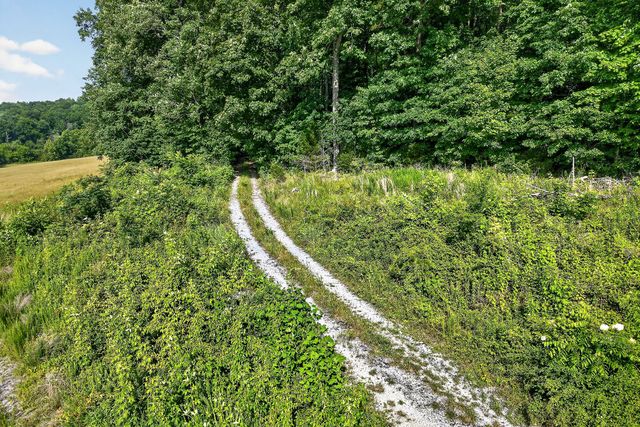 0 Moore Cove Rd, Quebeck, TN 38579