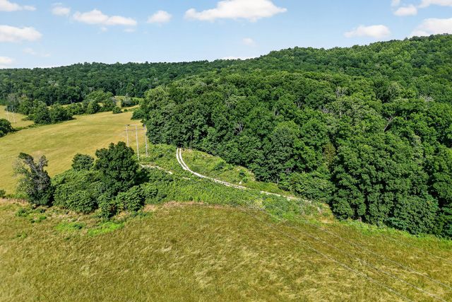 0 Moore Cove Rd, Quebeck, TN 38579