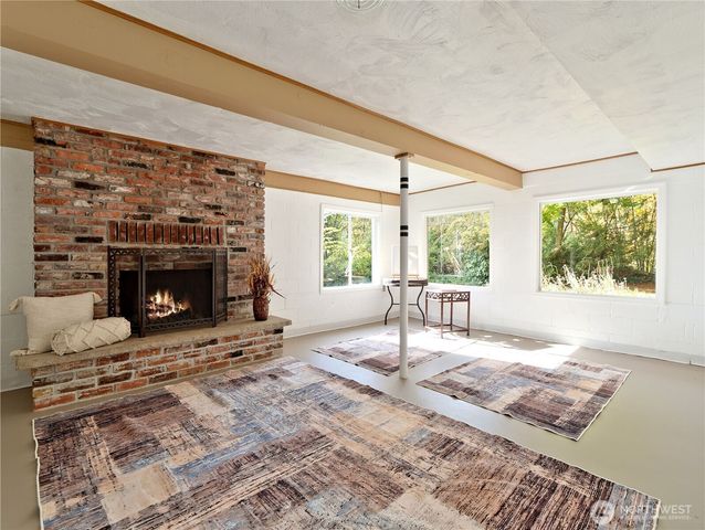 6042 NE 200th Street, Kenmore, WA 98028