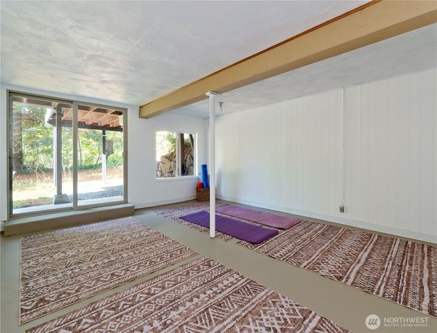 6042 NE 200th Street, Kenmore, WA 98028