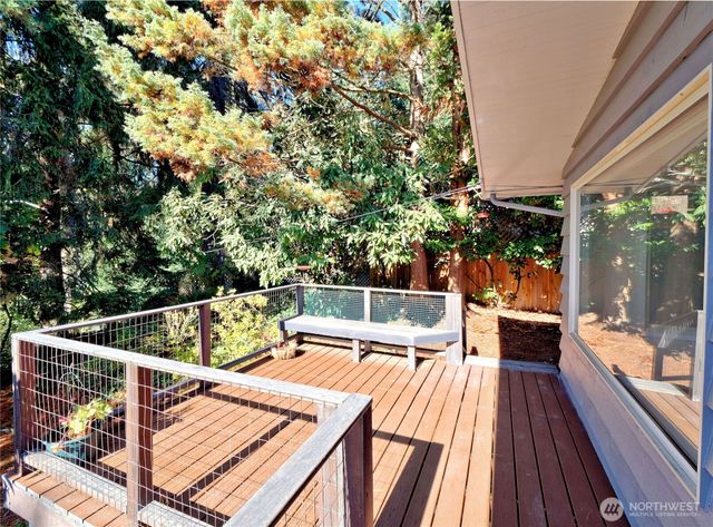 6042 NE 200th Street, Kenmore, WA 98028